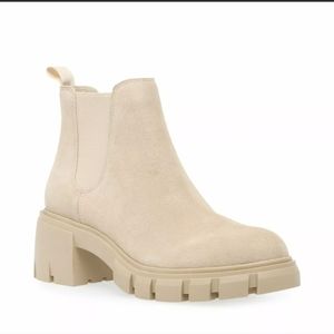 Steve Madden ♡ Howler ☆ Block Heel Platform Ankle Boots ♡ Sand Suede ☆ Size 6.5